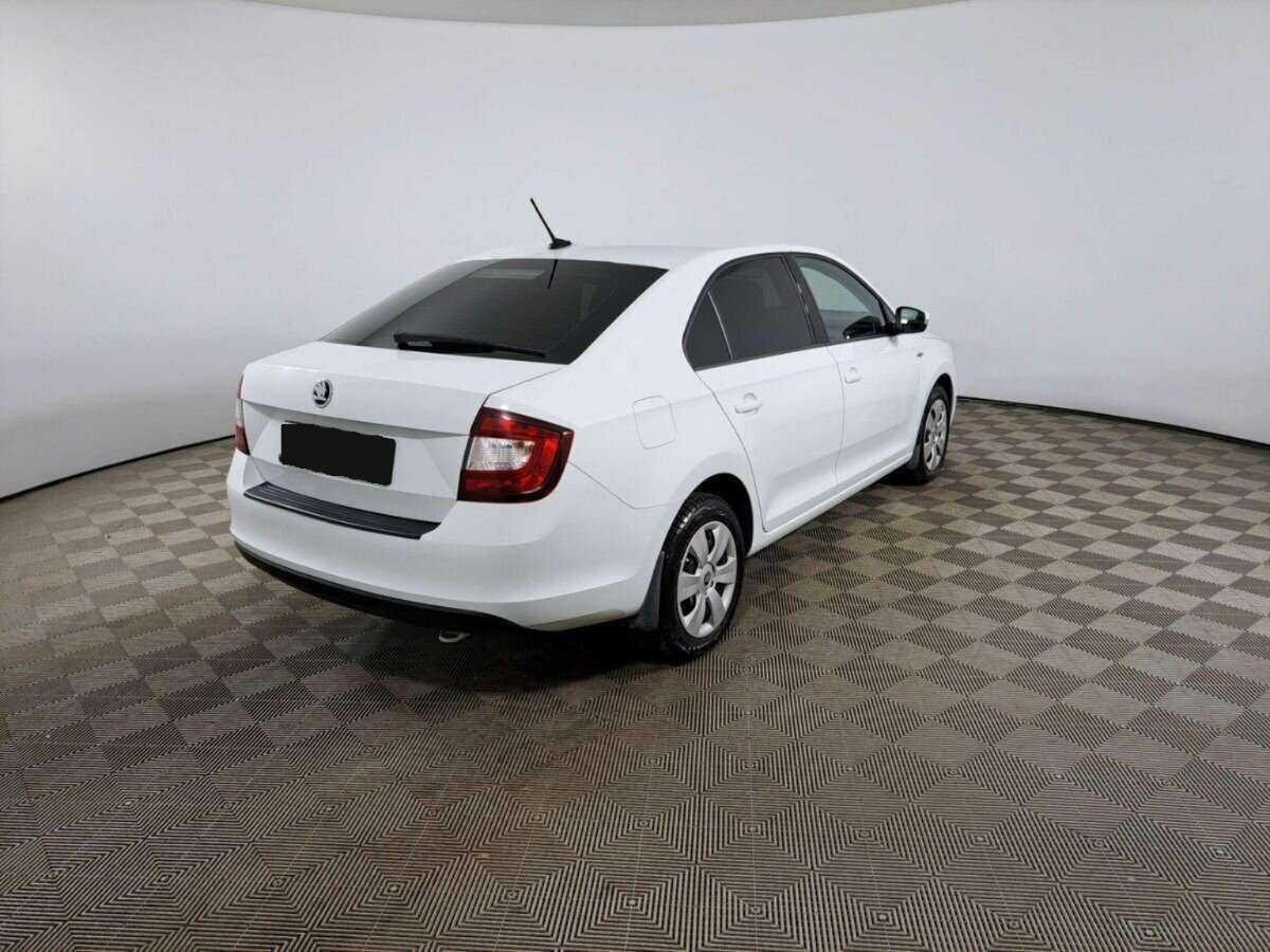 Skoda Rapid 2018 года с пробегом. Фото: #4