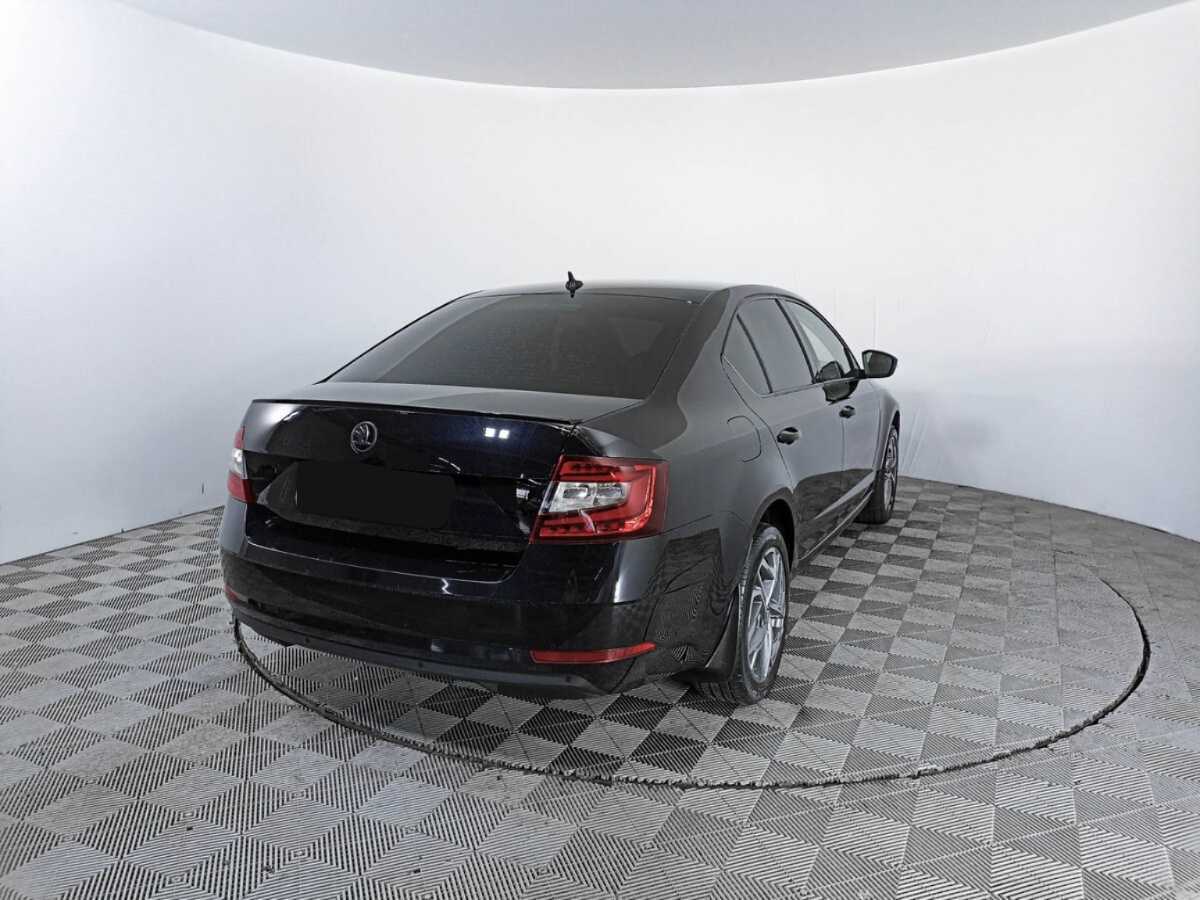 Skoda Octavia 2018 года с пробегом. Фото: #4