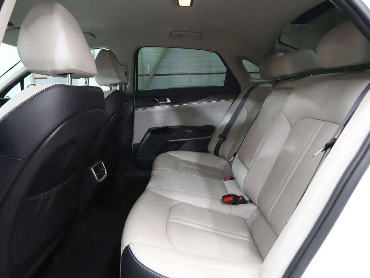 Kia K5 2021 года с пробегом. Фото: #8