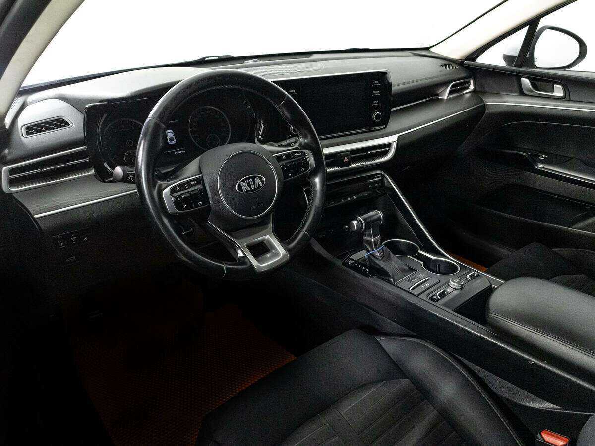 Kia K5 2020 года с пробегом. Фото: #11