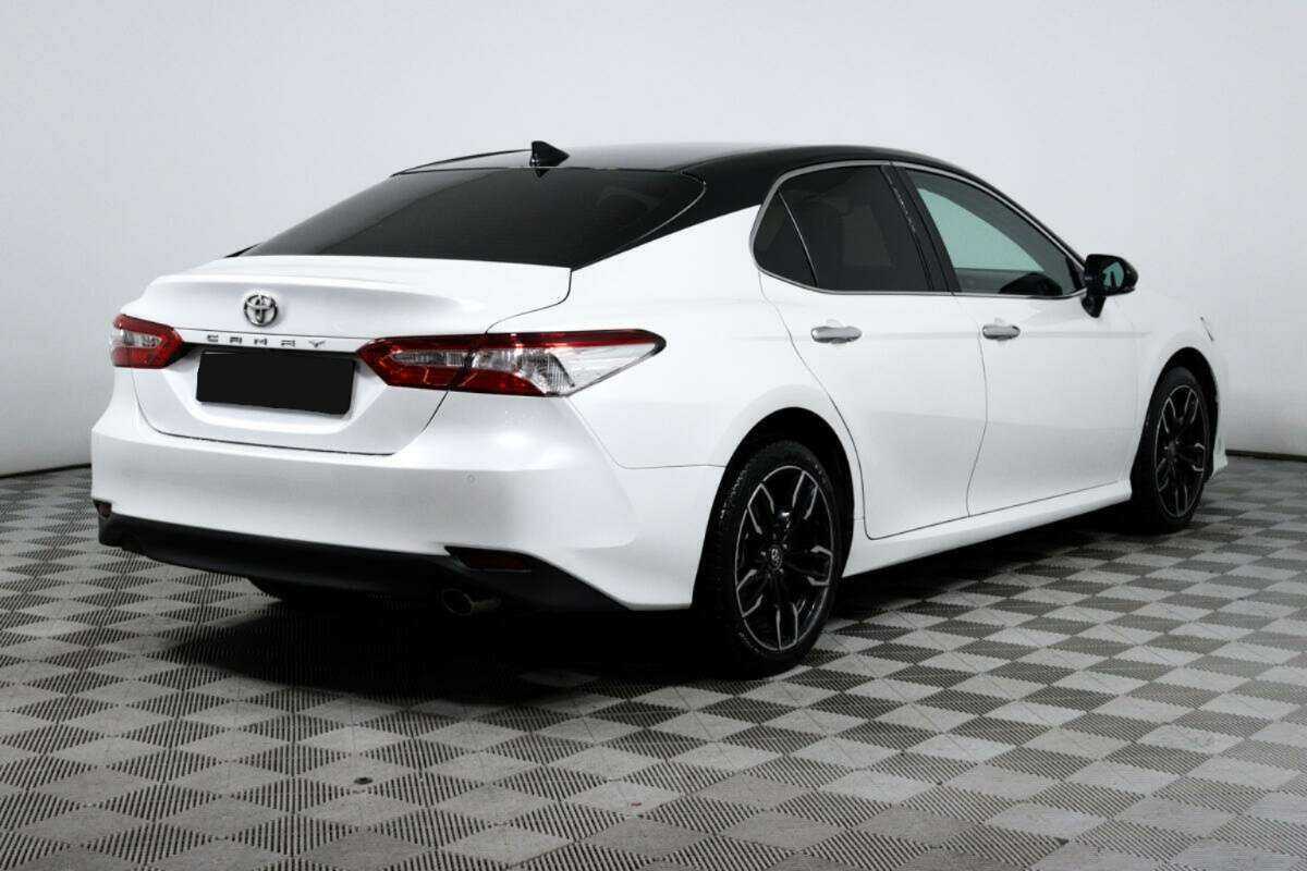 Toyota Camry 2020 года с пробегом. Фото: #4