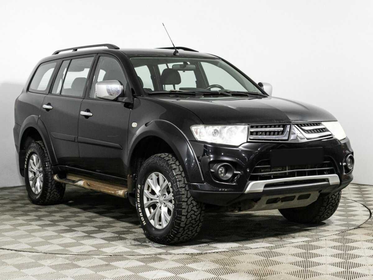 Mitsubishi Pajero Sport 2013 года с пробегом. Фото: #2
