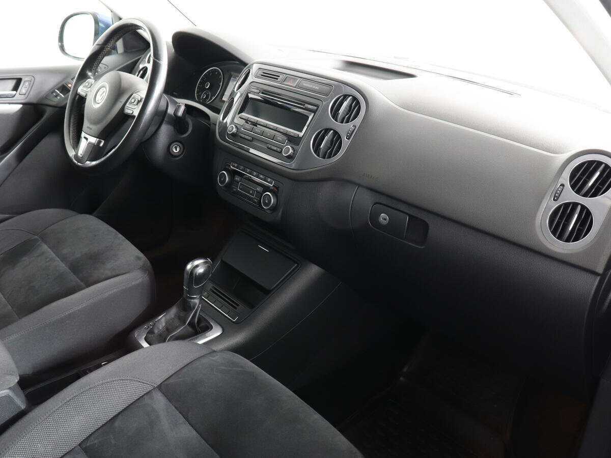 Volkswagen Tiguan 2012 года с пробегом. Фото: #9