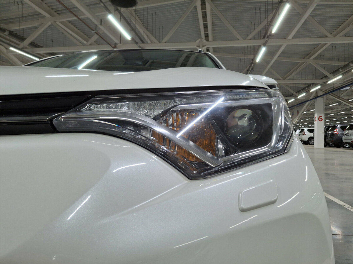 Toyota RAV4 2016 года с пробегом. Фото: #15