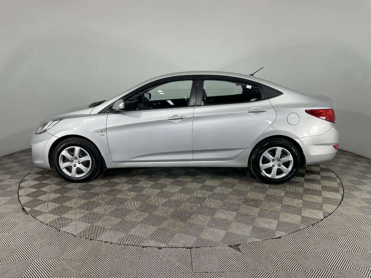 Hyundai Solaris 2012 года с пробегом. Фото: #4