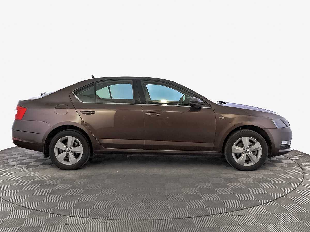 Skoda Octavia 2020 года с пробегом. Фото: #3