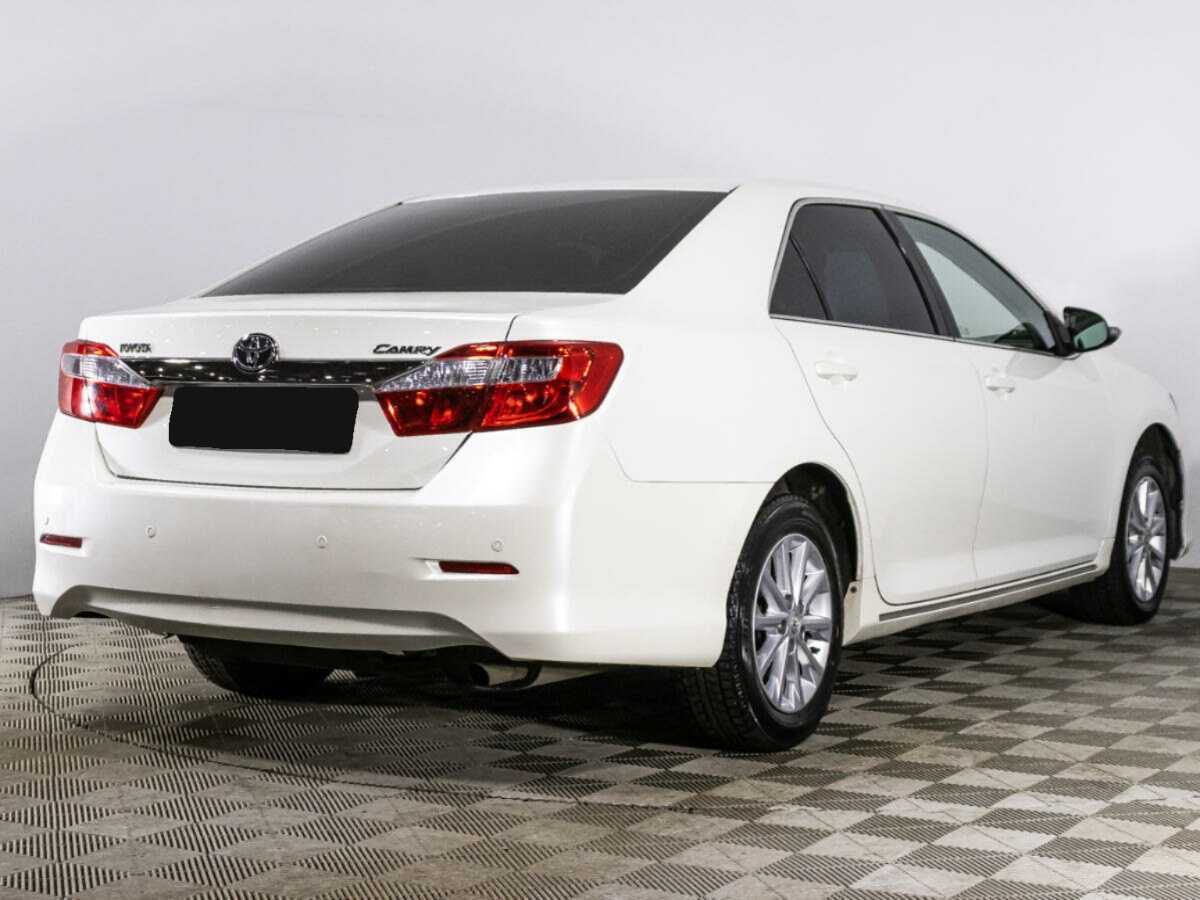 Toyota Camry 2014 года с пробегом. Фото: #4