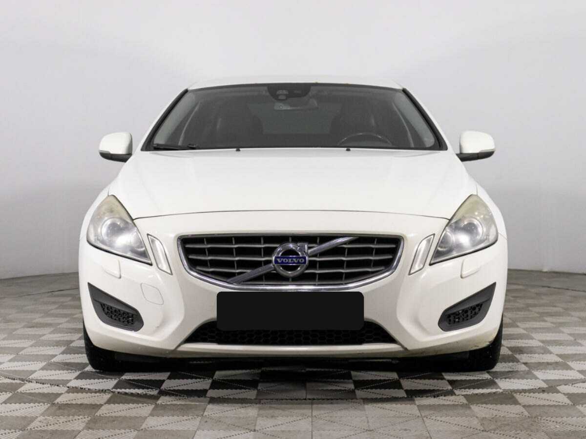 Volvo S60 2012 года с пробегом. Фото: #1