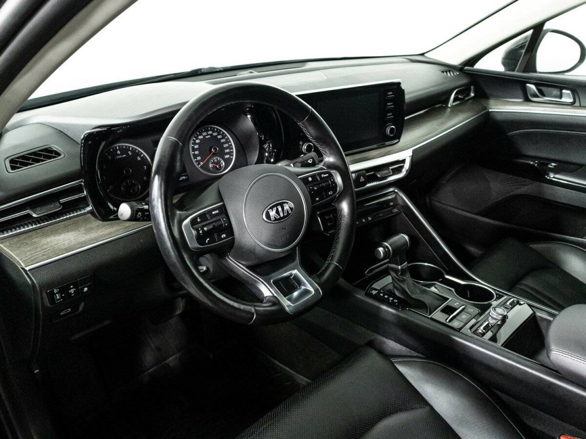Kia K5 2020 года с пробегом. Фото: #11