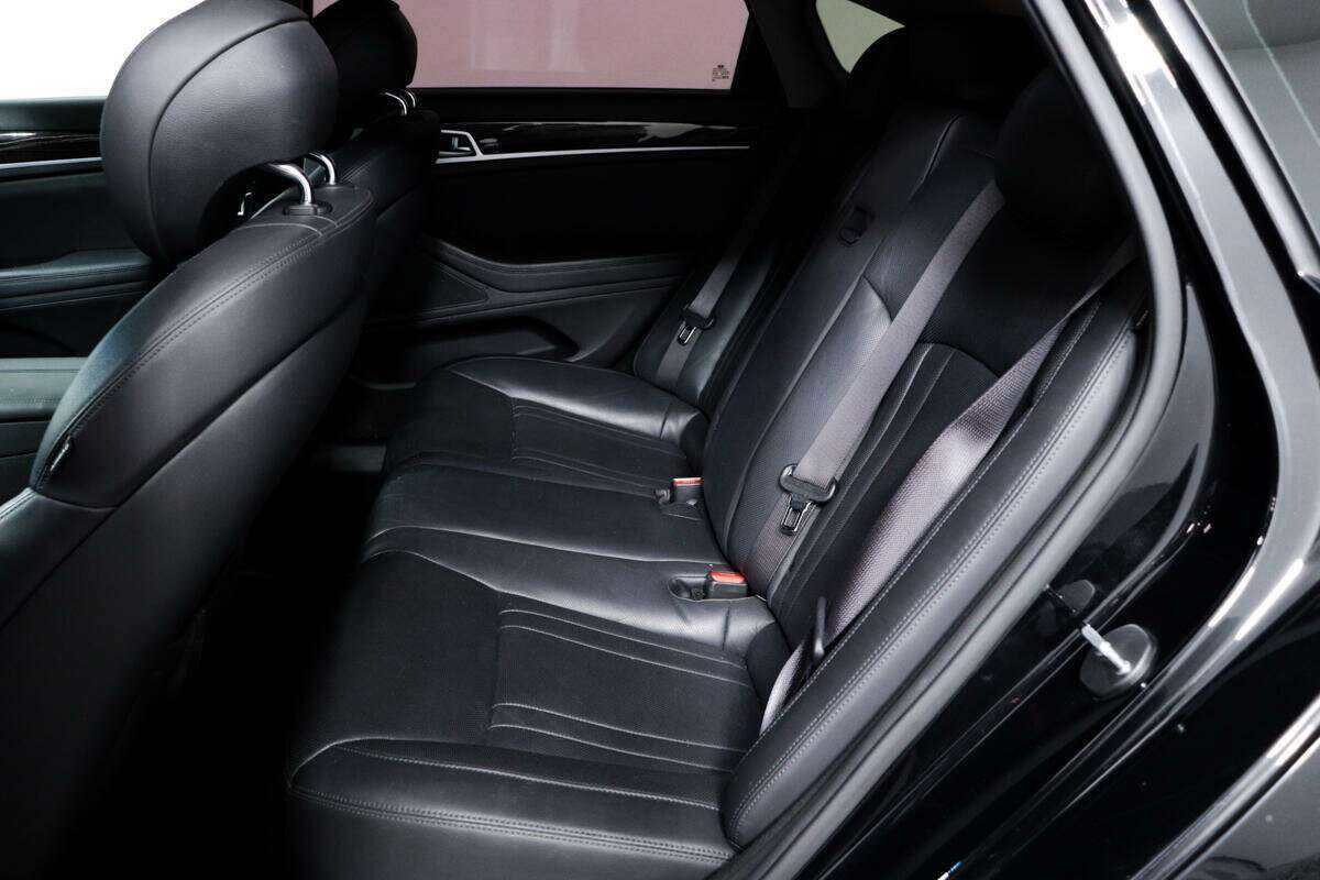 Hyundai Genesis 2016 года с пробегом. Фото: #11