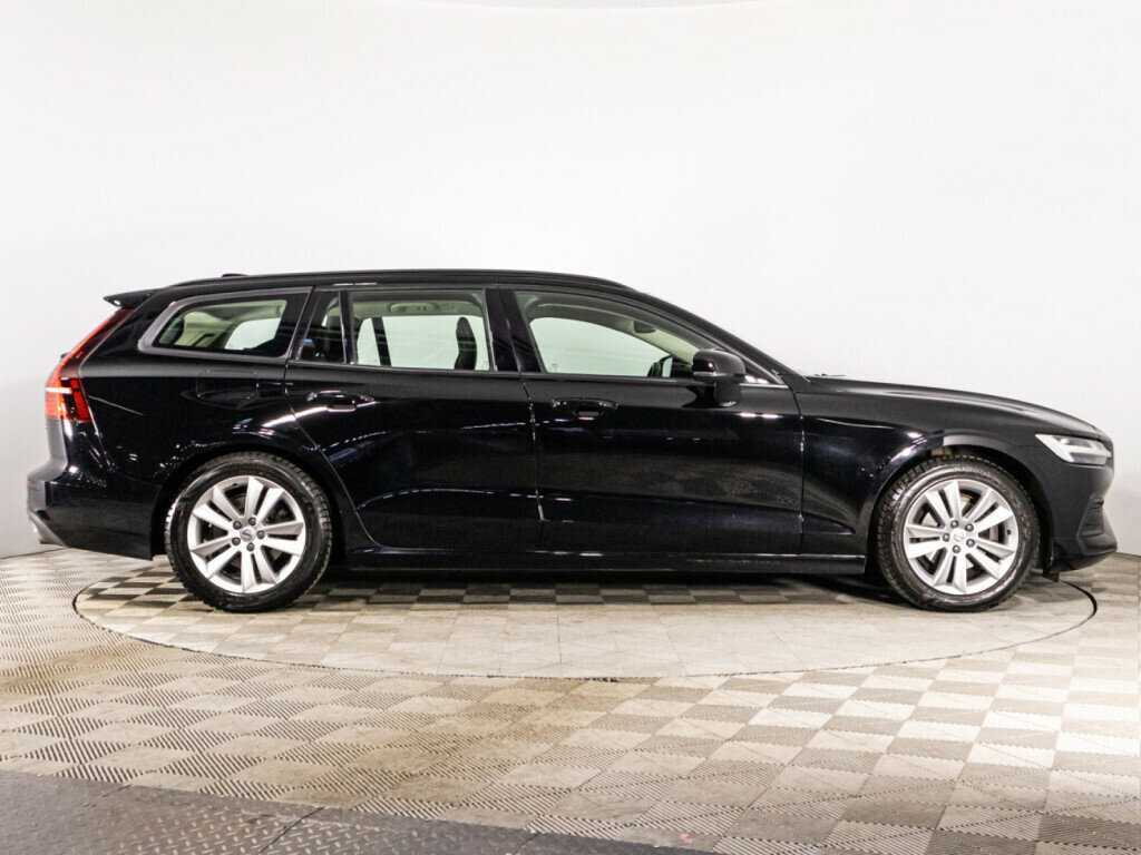 Volvo V60 2018 года с пробегом. Фото: #3