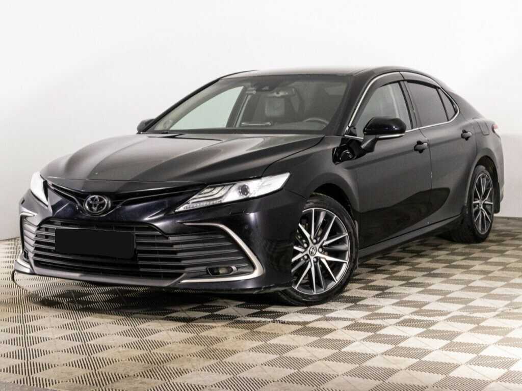 Toyota Camry 2021 года с пробегом. Посмотреть фото
