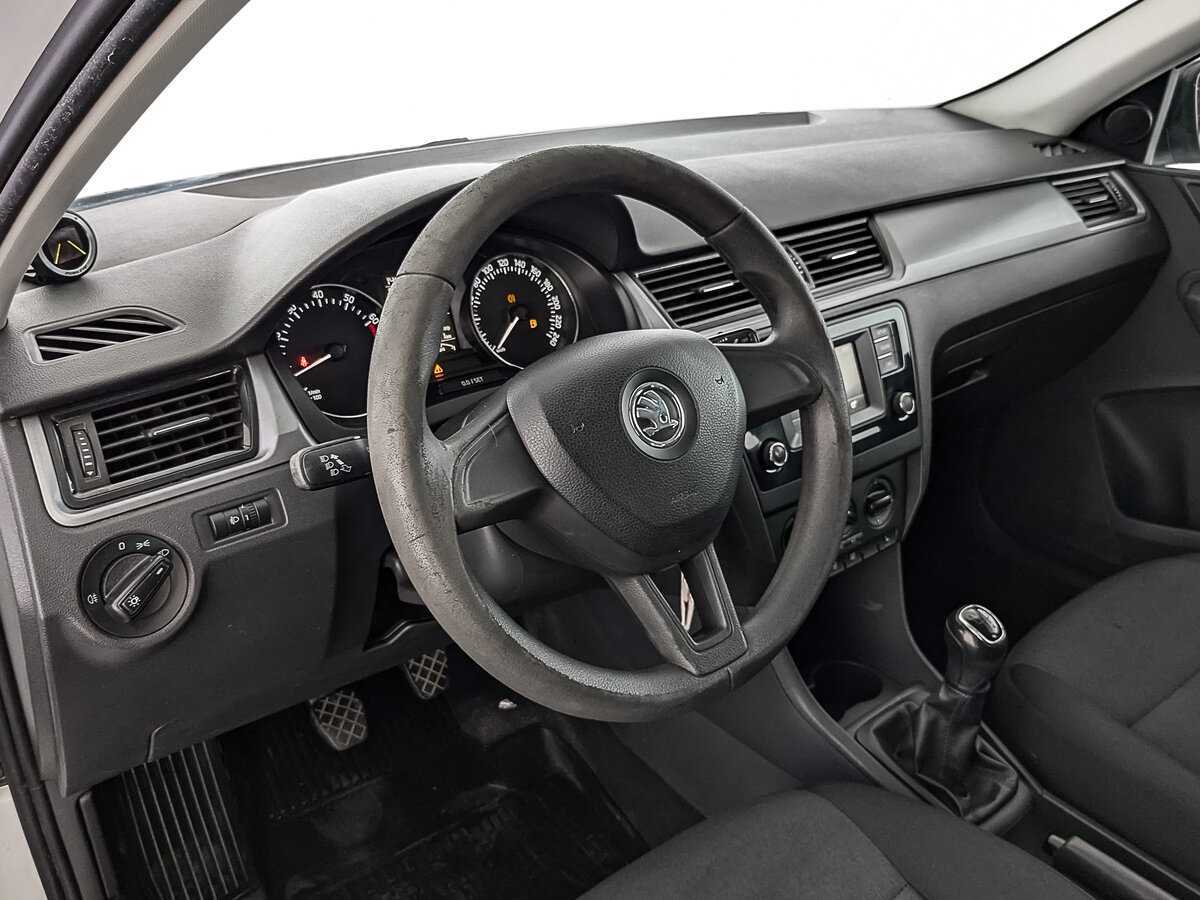 Skoda Rapid 2017 года с пробегом. Фото: #12
