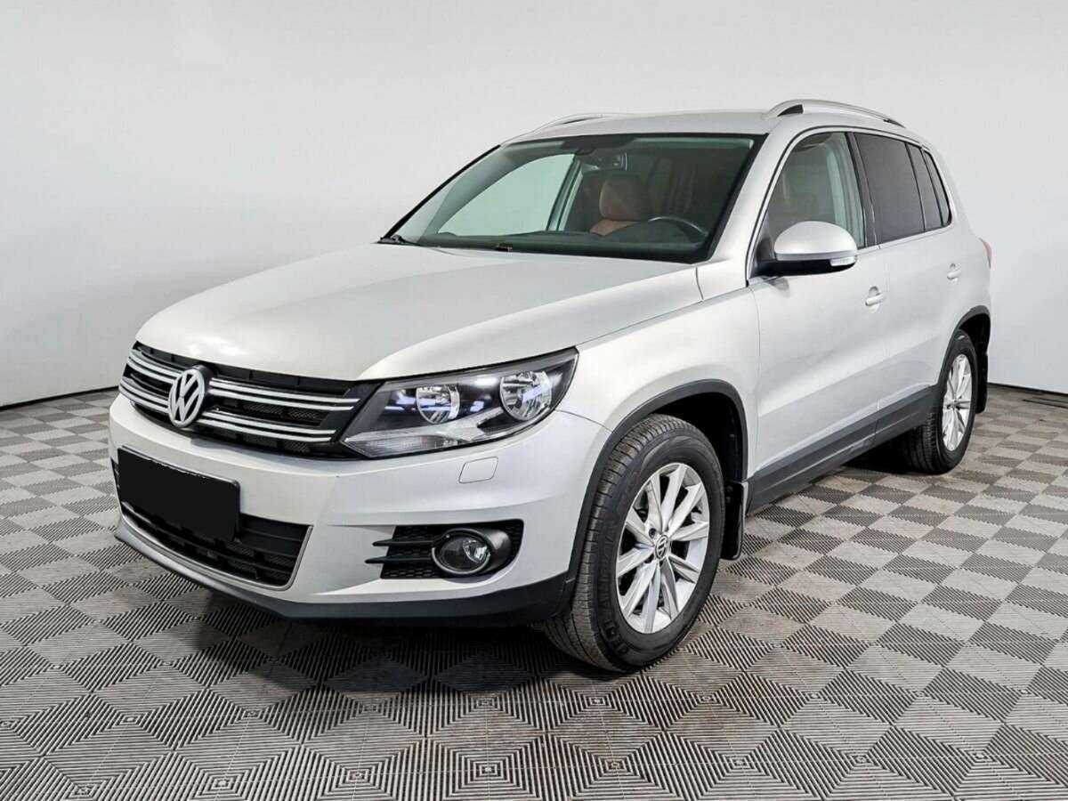 Volkswagen Tiguan 2012 года с пробегом. Фото: #0