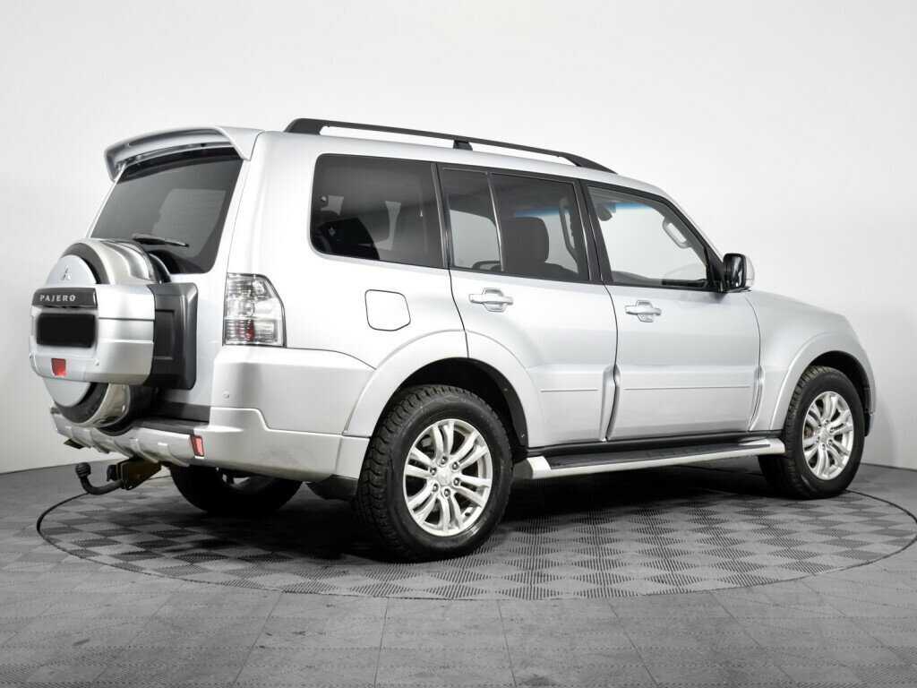 Mitsubishi Pajero 2013 года с пробегом. Фото: #4