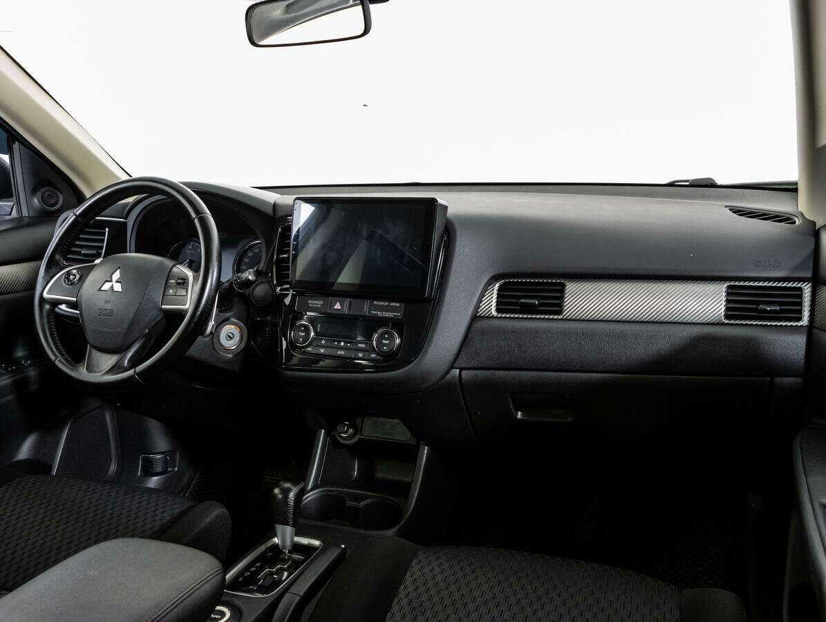 Mitsubishi Outlander 2012 года с пробегом. Фото: #6