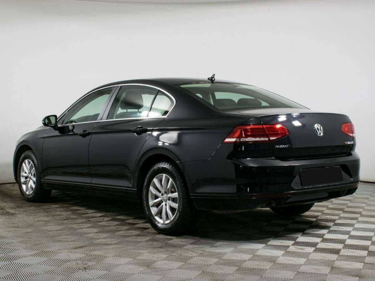 Volkswagen Passat 2017 года с пробегом. Фото: #5
