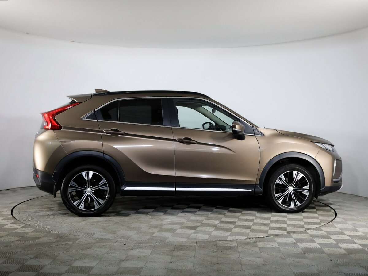 Mitsubishi Eclipse Cross 2019 года с пробегом. Фото: #5