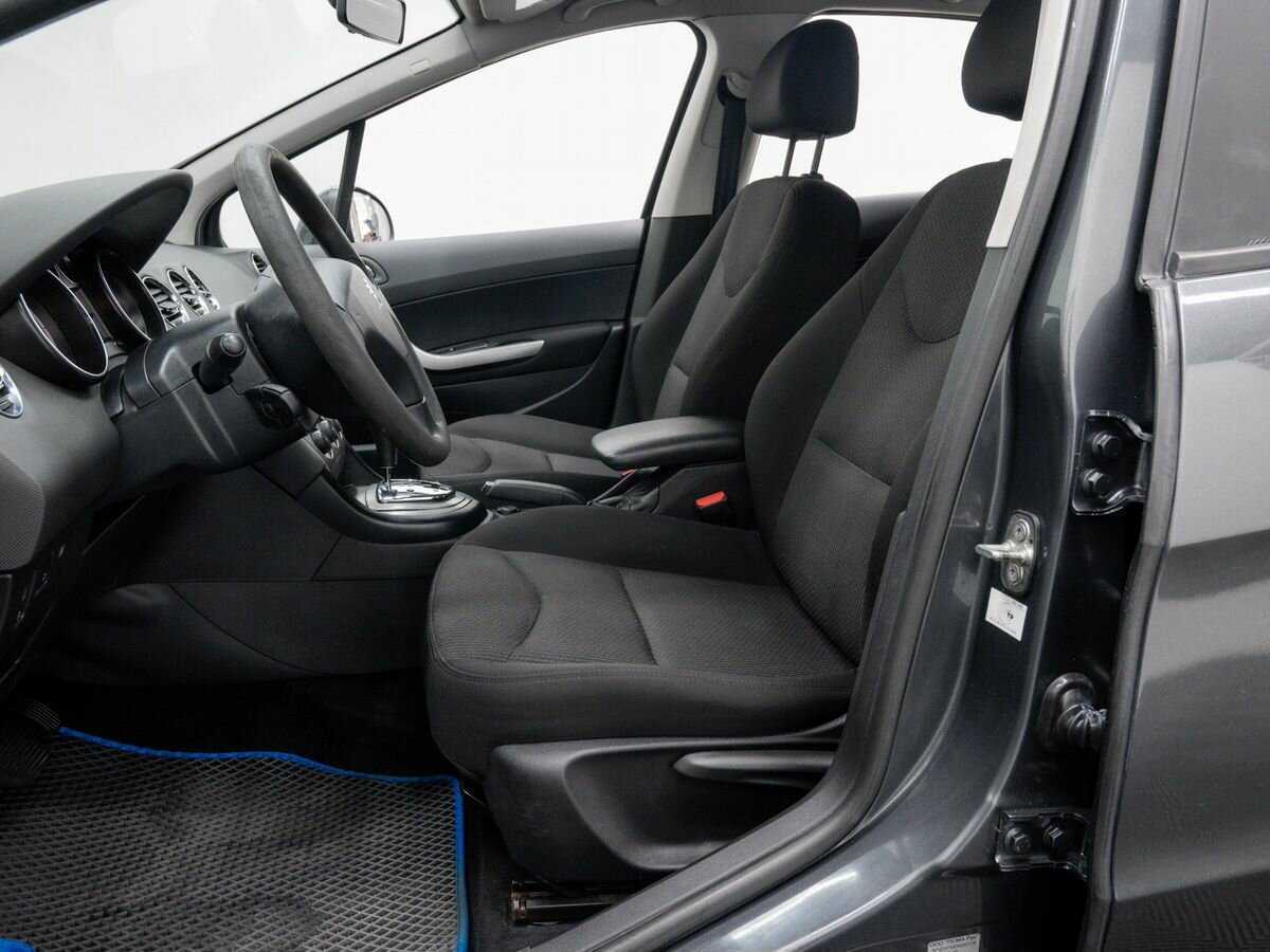 Peugeot 408 2013 года с пробегом. Фото: #13