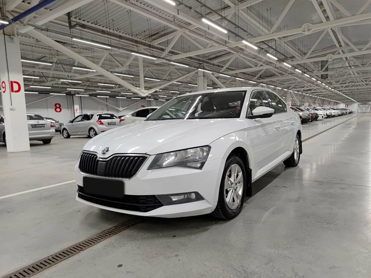 Skoda Superb 2016 года с пробегом. Фото: #0