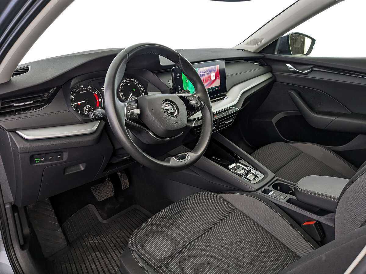 Skoda Octavia 2021 года с пробегом. Фото: #9