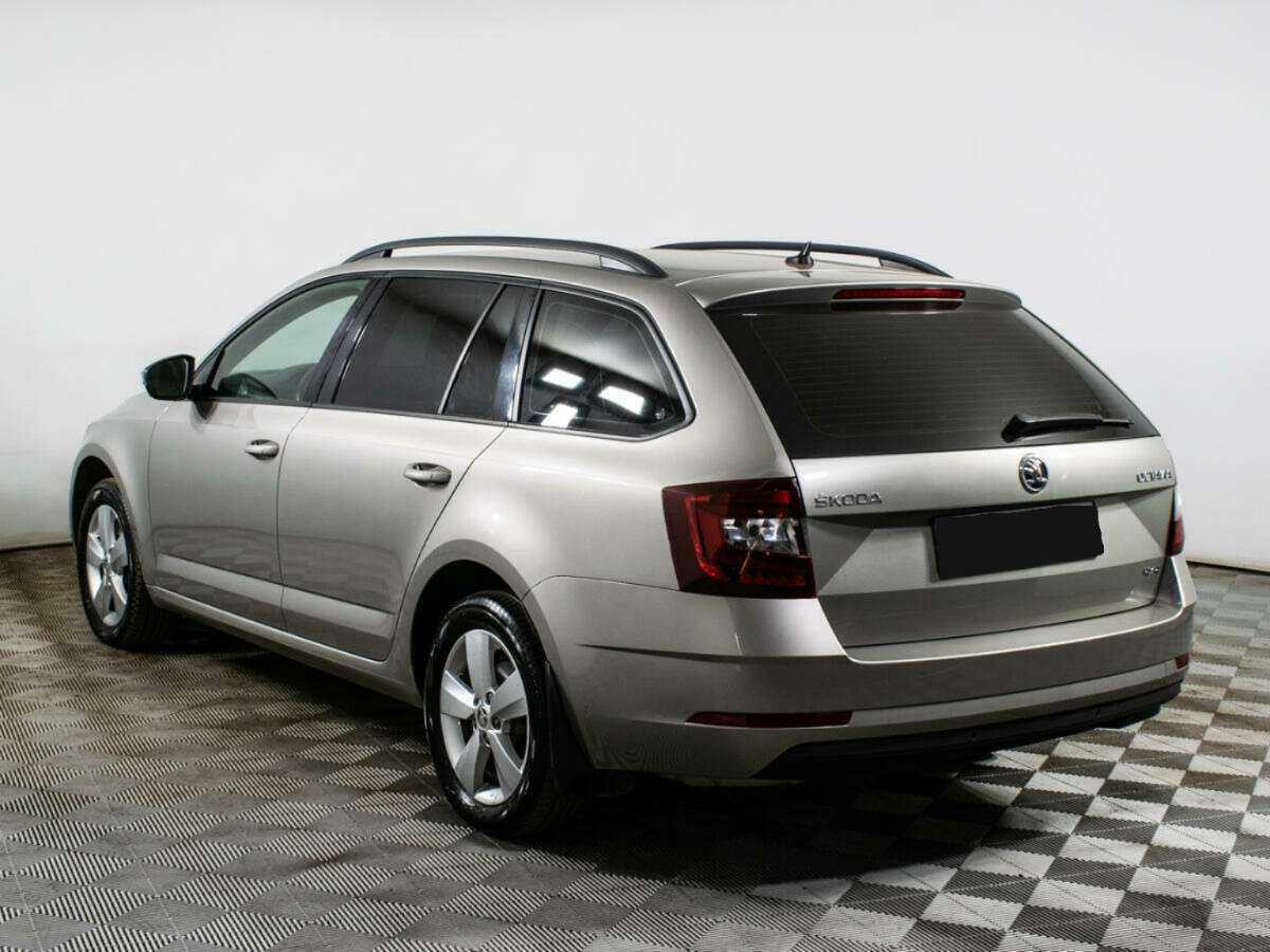 Skoda Octavia 2018 года с пробегом. Фото: #5