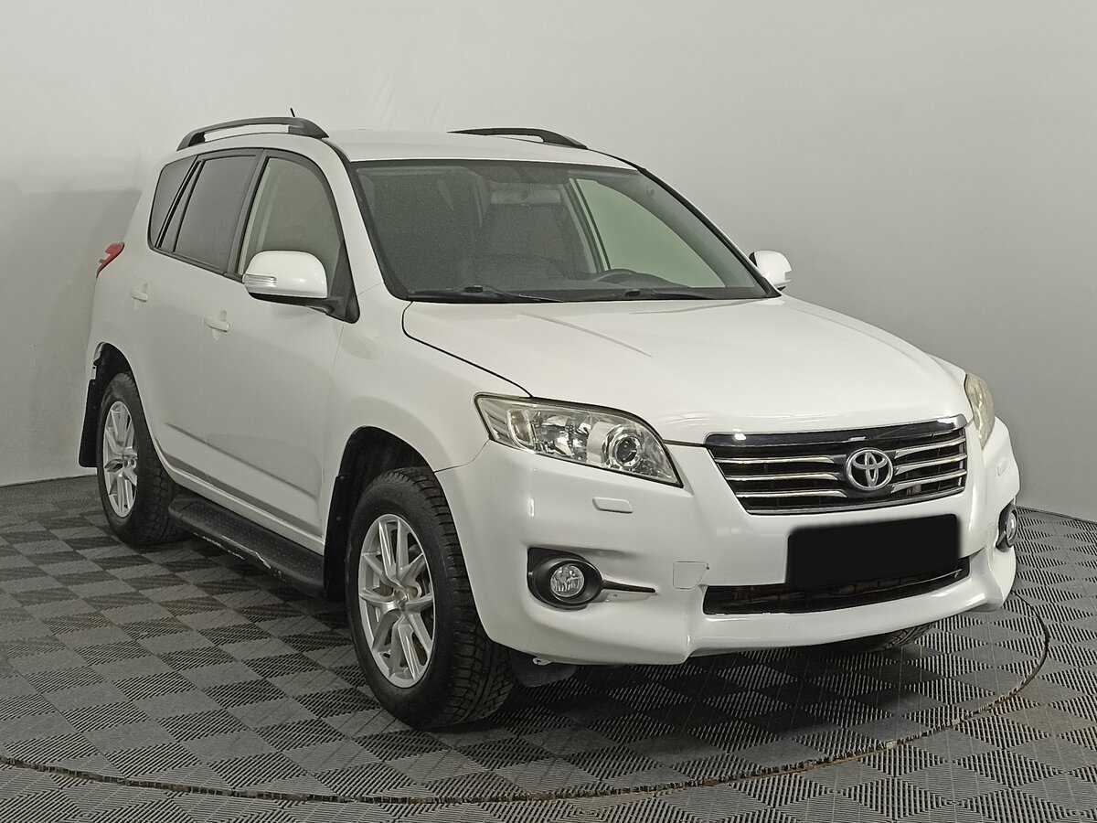 Toyota RAV4 2012 года с пробегом. Фото: #2