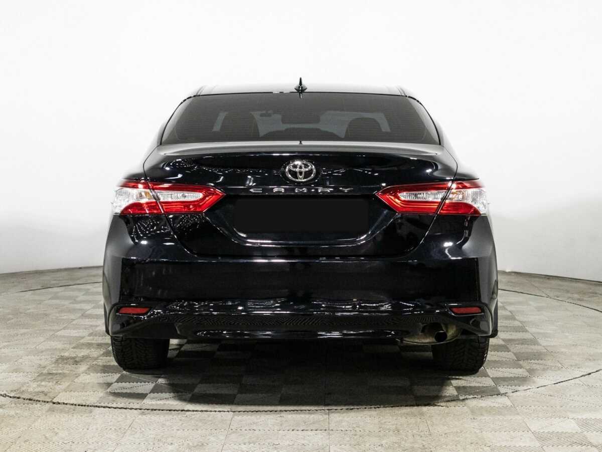 Toyota Camry 2021 года с пробегом. Фото: #5