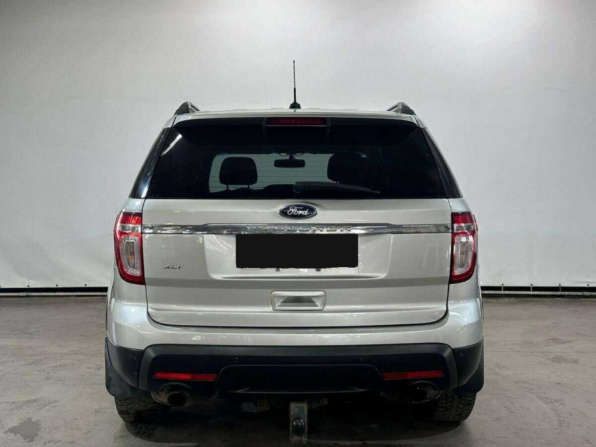Ford Explorer 2013 года с пробегом. Фото: #5
