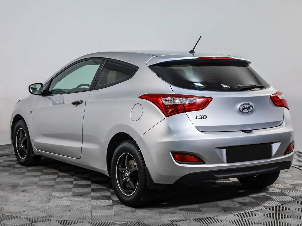 Hyundai i30 2013 года с пробегом. Фото: #5