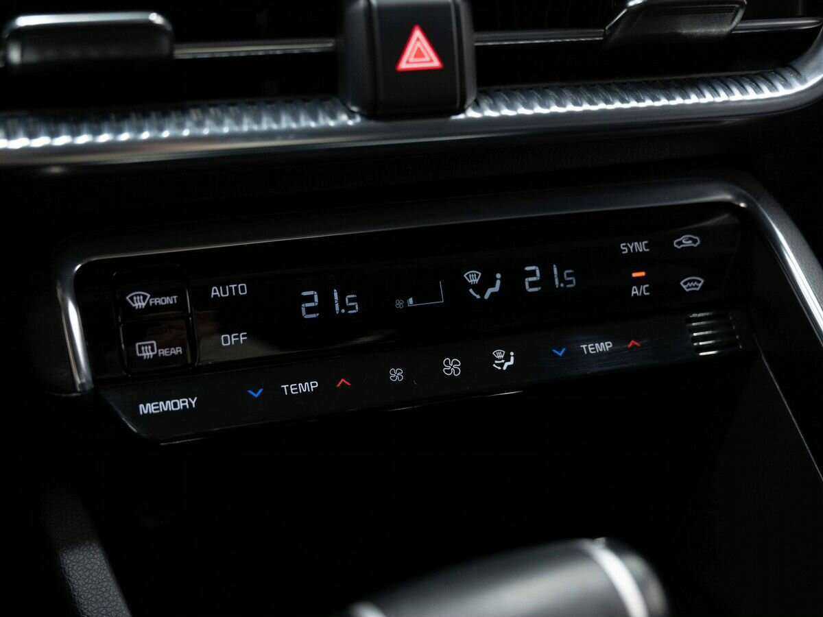 Kia K5 2021 года с пробегом. Фото: #12