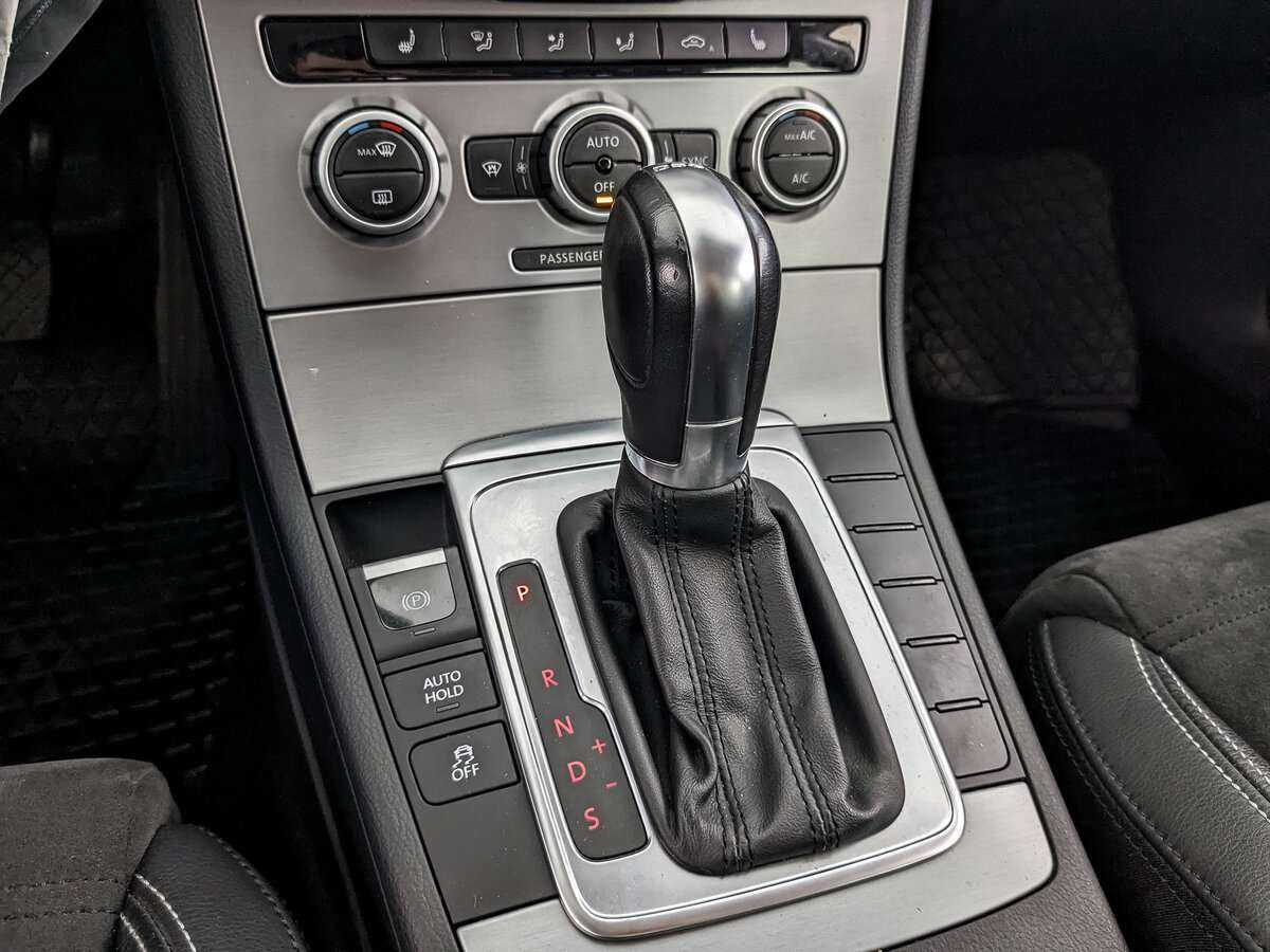 Volkswagen Passat CC 2012 года с пробегом. Фото: #22