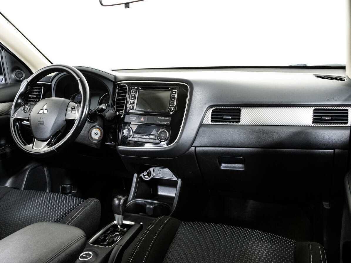 Mitsubishi Outlander 2016 года с пробегом. Фото: #6
