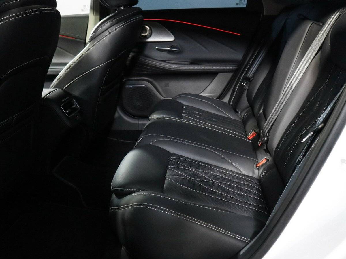 Chery Arrizo 8 2022 года с пробегом. Фото: #8