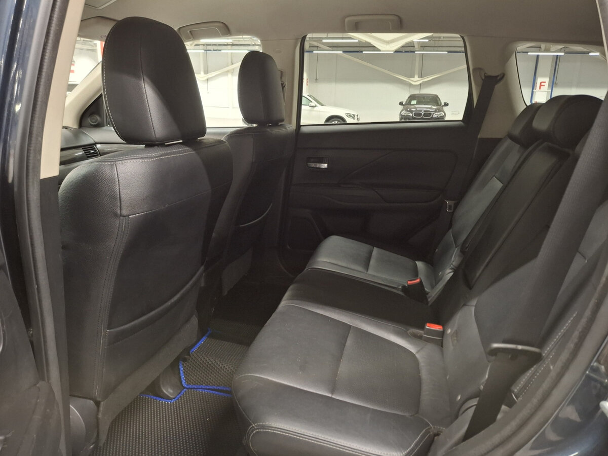 Mitsubishi Outlander 2017 года с пробегом. Фото: #10