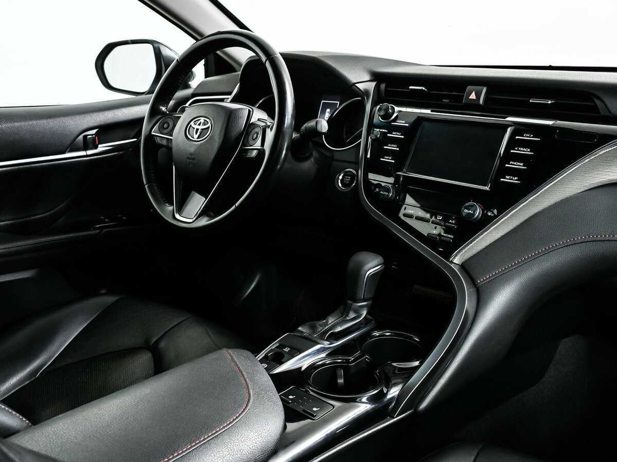 Toyota Camry 2020 года с пробегом. Фото: #8