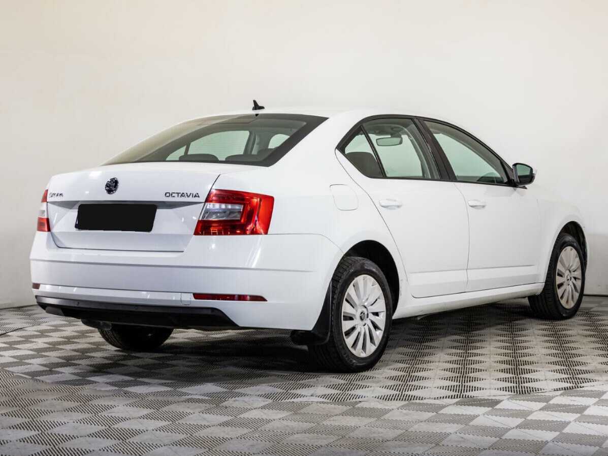 Skoda Octavia 2019 года с пробегом. Фото: #3