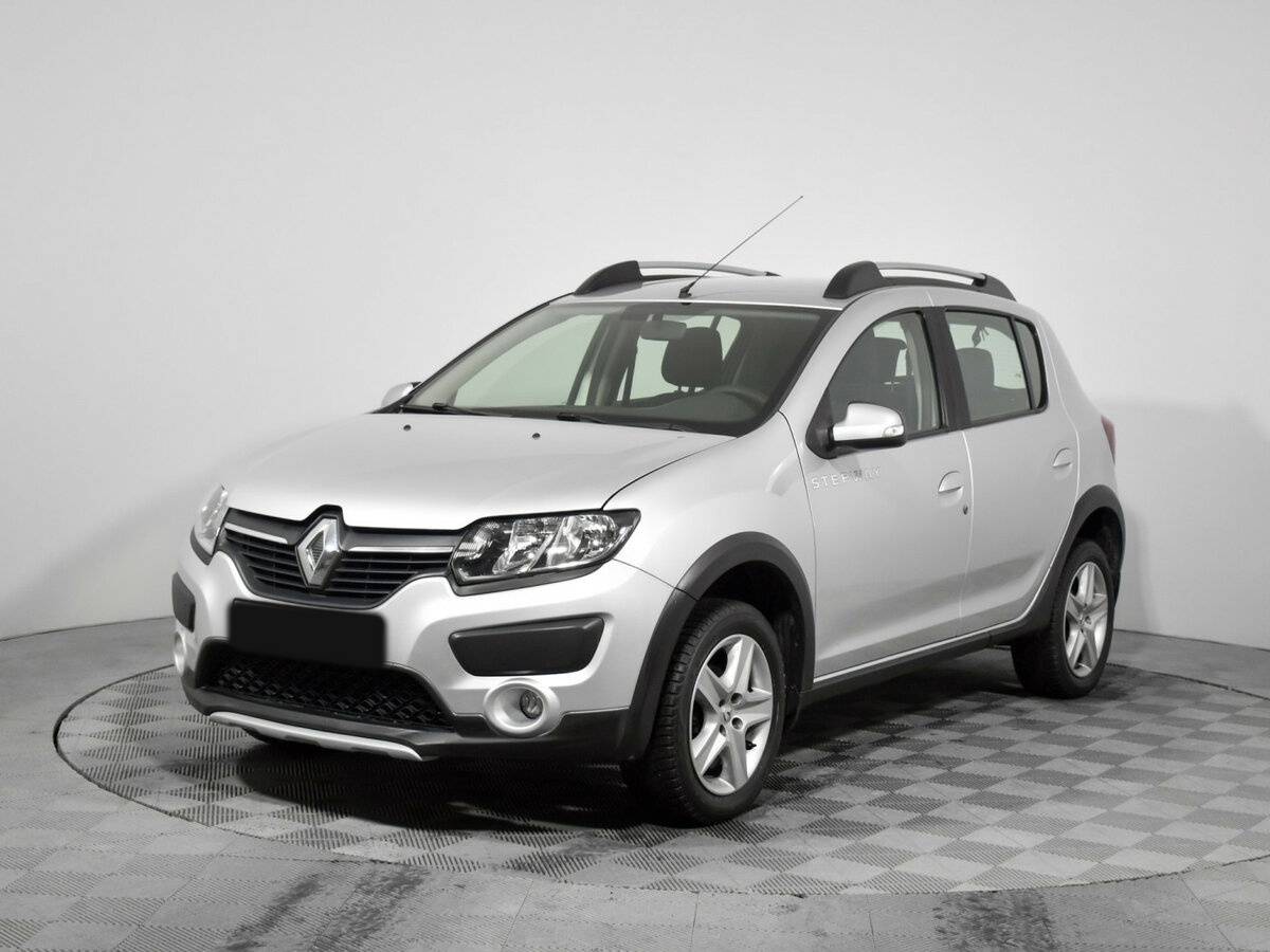 Renault Sandero 2016 года с пробегом. Посмотреть фото
