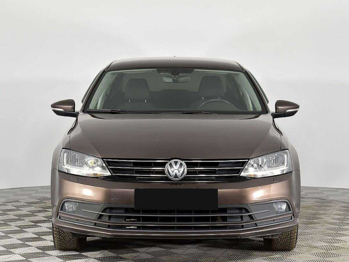 Volkswagen Jetta 2017 года с пробегом. Фото: #2