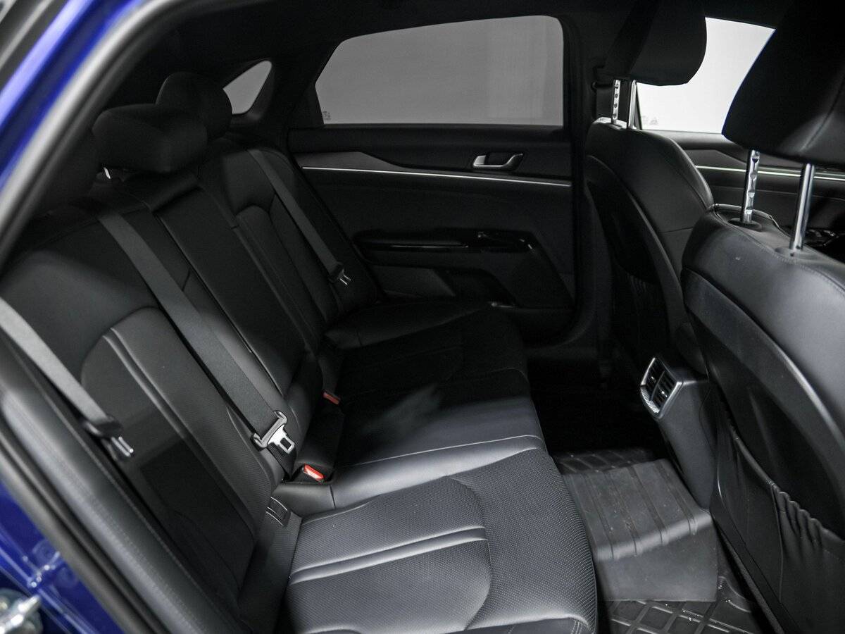 Kia K5 2021 года с пробегом. Фото: #19