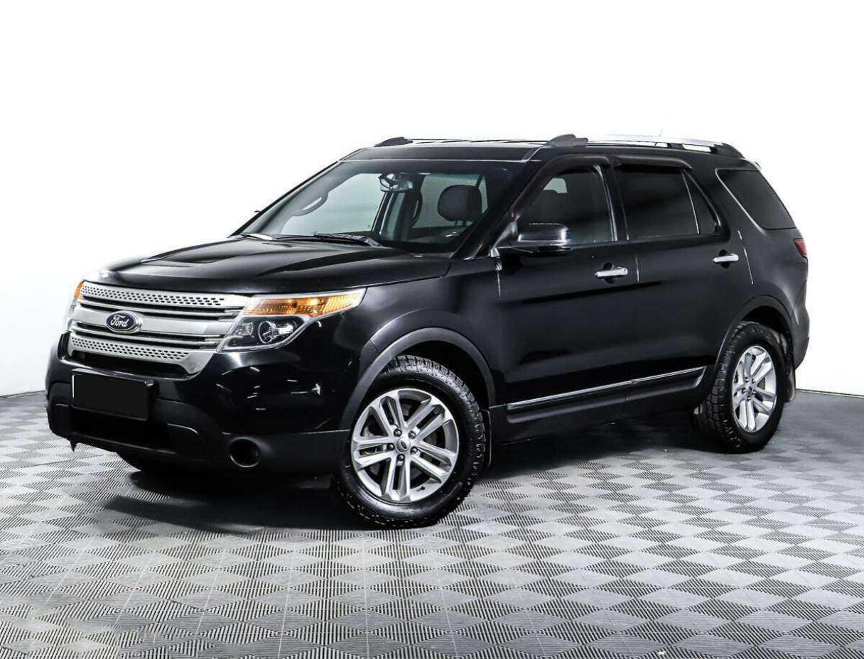 Ford Explorer 2013 года с пробегом. Посмотреть фото
