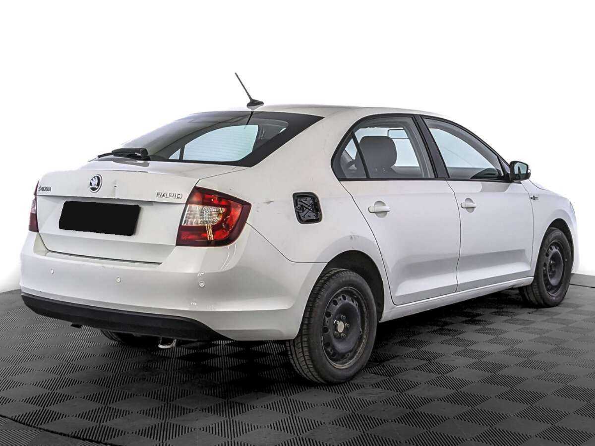 Skoda Rapid 2019 года с пробегом. Фото: #4