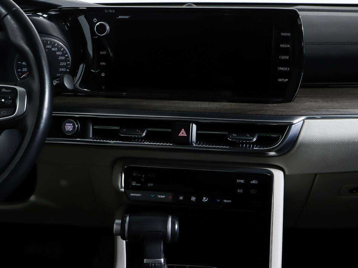 Kia K5 2020 года с пробегом. Фото: #11