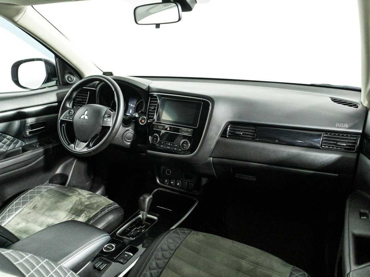 Mitsubishi Outlander 2019 года с пробегом. Фото: #8