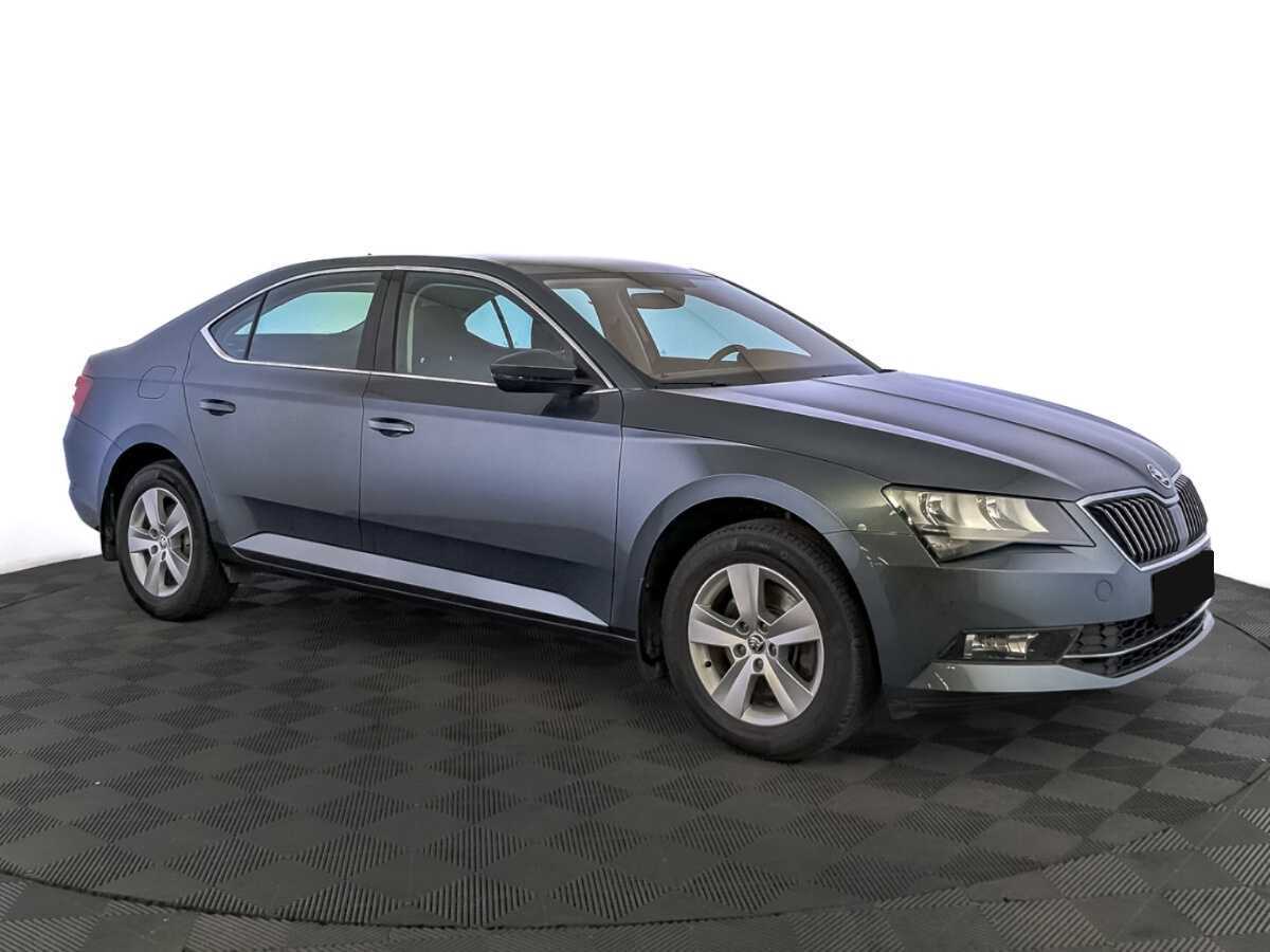 Skoda Superb 2019 года с пробегом. Фото: #2