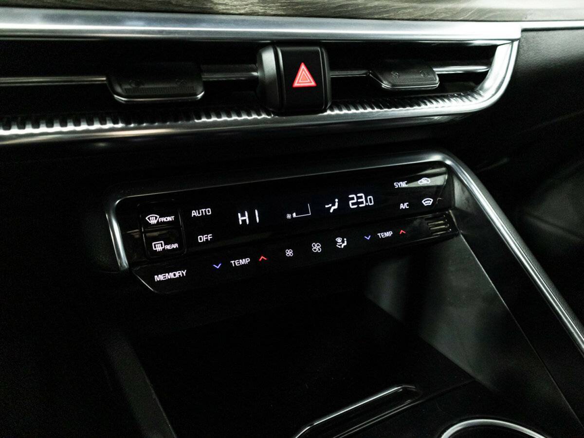 Kia K5 2021 года с пробегом. Фото: #21