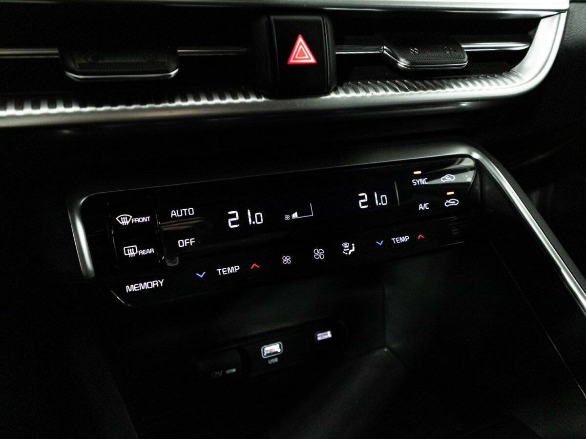 Kia K5 2021 года с пробегом. Фото: #18