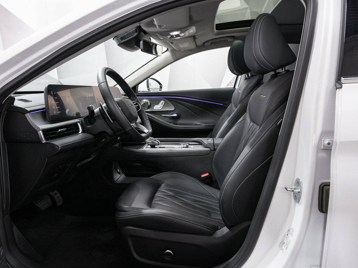 Chery Arrizo 8 2023 года с пробегом. Фото: #9