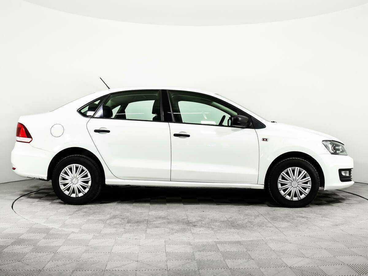 Volkswagen Polo 2015 года с пробегом. Фото: #3