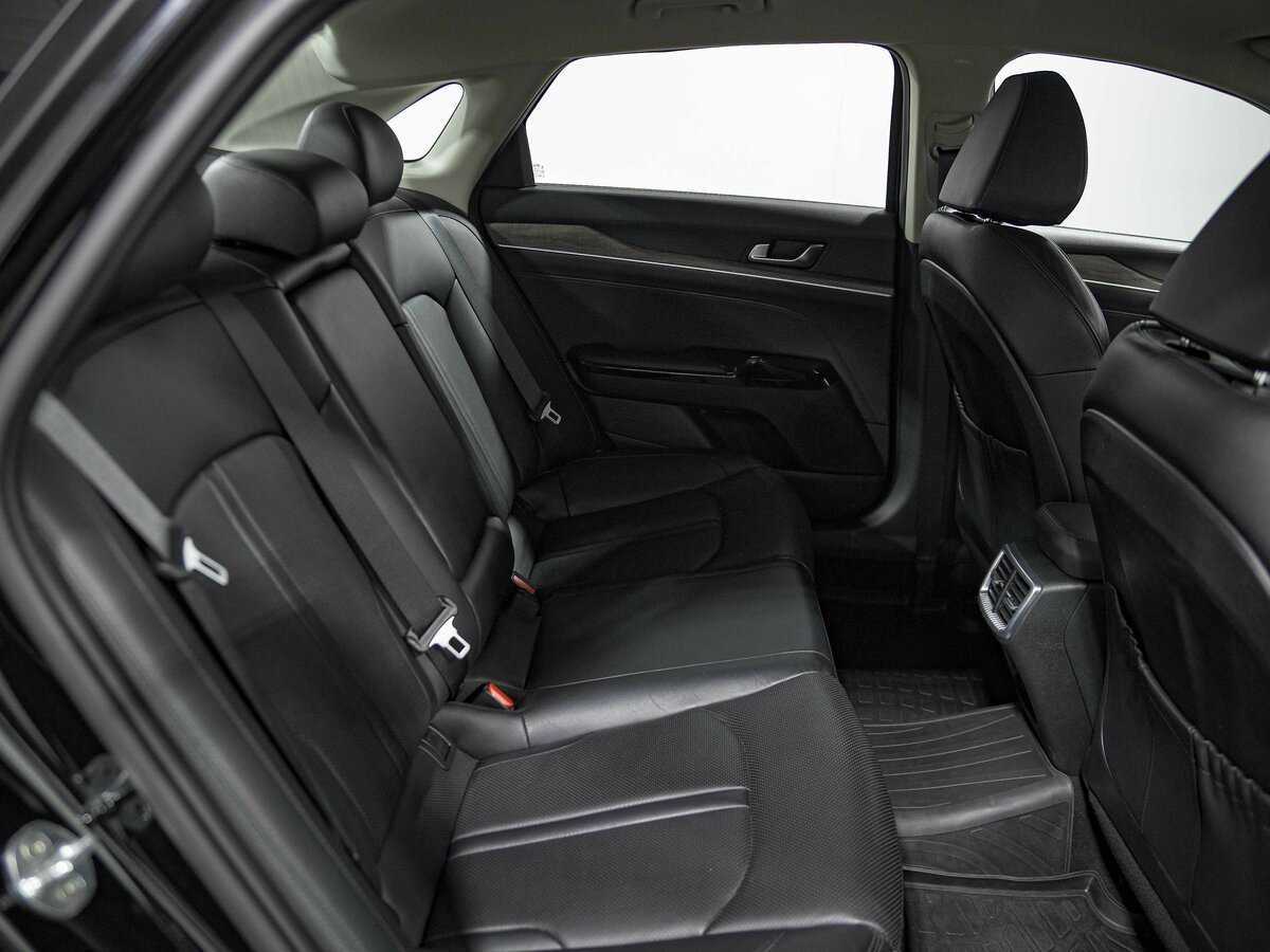 Kia K5 2021 года с пробегом. Фото: #16